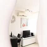 Kristina, Comfortable And Close To The Center Apartment Split