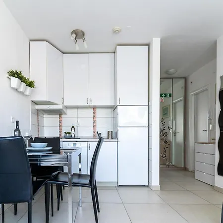 Apartamento Kristina, Comfortable And Close To The Center